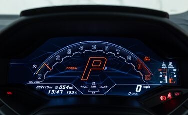 Lamborghini Huracan TECNICA 18