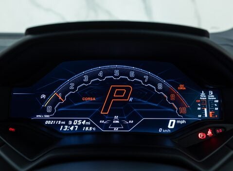 Lamborghini Huracan TECNICA 18