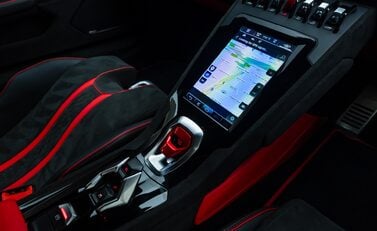 Lamborghini Huracan TECNICA 22