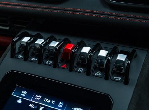 Lamborghini Huracan TECNICA 19