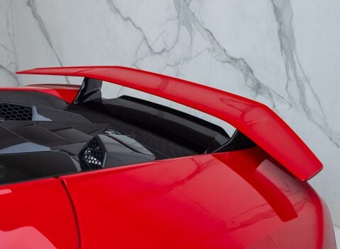 Lamborghini Huracan TECNICA 32