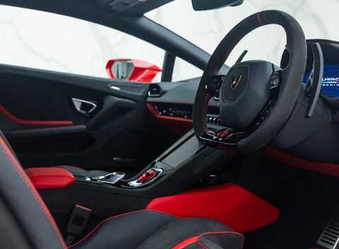 Lamborghini Huracan TECNICA 13