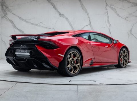 Lamborghini Huracan TECNICA 6