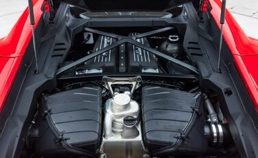 Lamborghini Huracan TECNICA 36