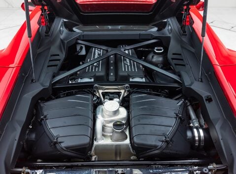 Lamborghini Huracan TECNICA 36