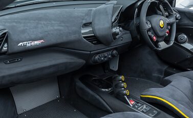 Ferrari 488 Pista Spider 22