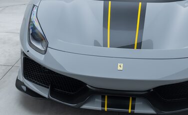 Ferrari 488 Pista Spider 33