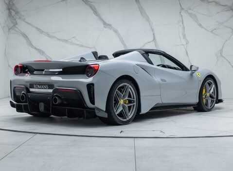Ferrari 488 Pista Spider 9