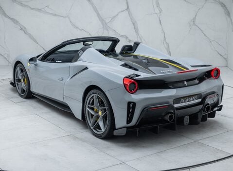 Ferrari 488 Pista Spider 15