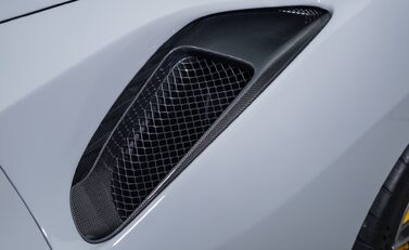 Ferrari 488 Pista Spider 45