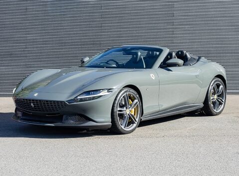 Ferrari Roma SPIDER 2