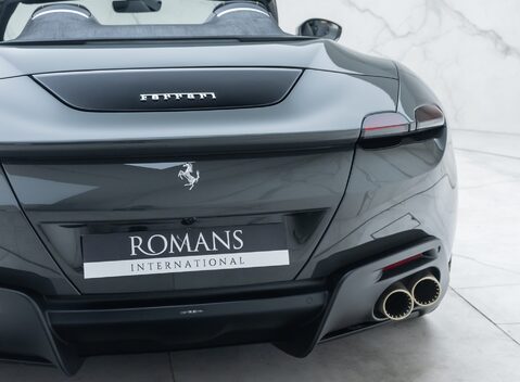 Ferrari Roma SPIDER 31