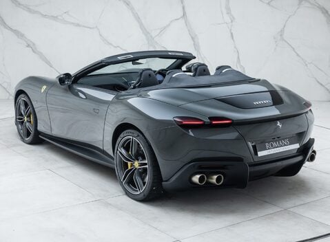 Ferrari Roma SPIDER 15