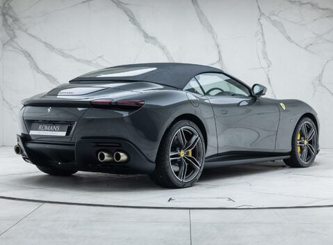 Ferrari Roma SPIDER 8