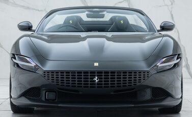 Ferrari Roma SPIDER 10