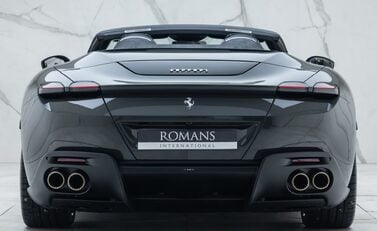 Ferrari Roma SPIDER 11