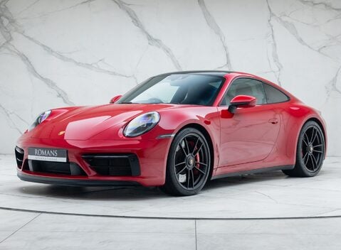 Porsche 911 Carrera 4 GTS (992) 1