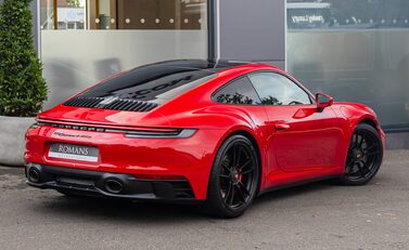 Porsche 911 Carrera 4 GTS (992) 4