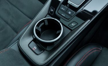 Porsche 911 Carrera 4 GTS (992) 26