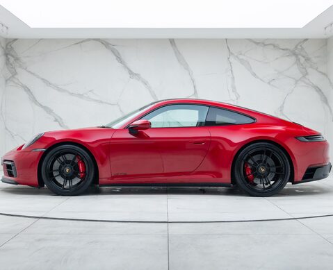 Porsche 911 Carrera 4 GTS (992) 