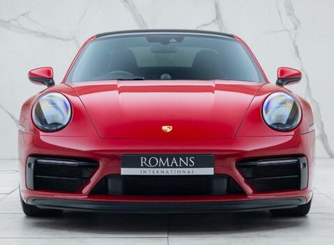 Porsche 911 Carrera 4 GTS (992) 7