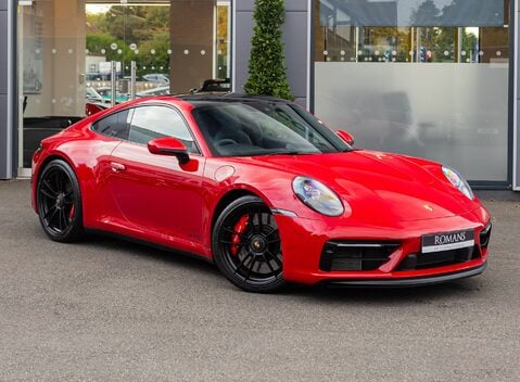 Porsche 911 Carrera 4 GTS (992) 2