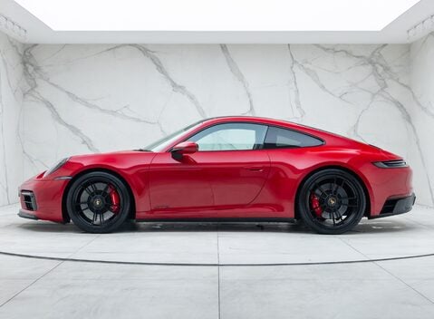 Porsche 911 Carrera 4 GTS (992) 5