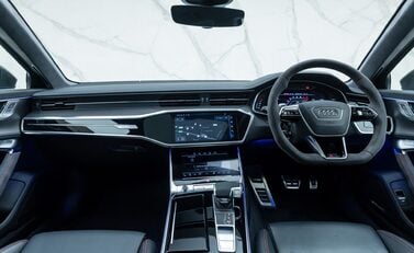 Audi RS6 AVANT PERFORMANCE CARBON VORSPRUNG 22