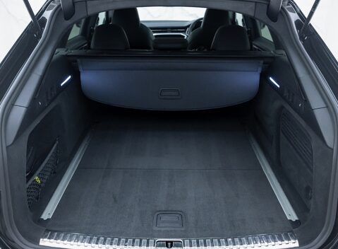 Audi RS6 AVANT PERFORMANCE CARBON VORSPRUNG 43