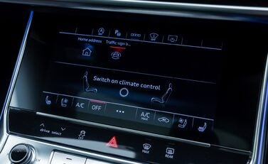 Audi RS6 AVANT PERFORMANCE CARBON VORSPRUNG 26