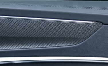 Audi RS6 AVANT PERFORMANCE CARBON VORSPRUNG 30