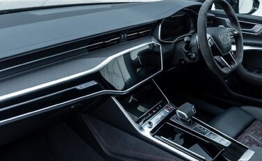 Audi RS6 AVANT PERFORMANCE CARBON VORSPRUNG 21