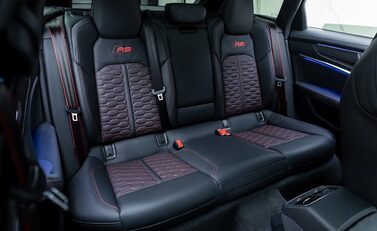 Audi RS6 AVANT PERFORMANCE CARBON VORSPRUNG 18