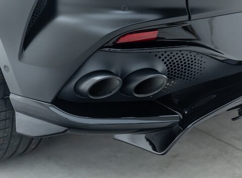 Aston Martin DBX 707 38