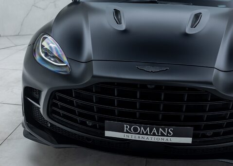 Aston Martin DBX 707