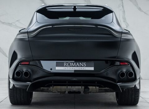 Aston Martin DBX 707 5