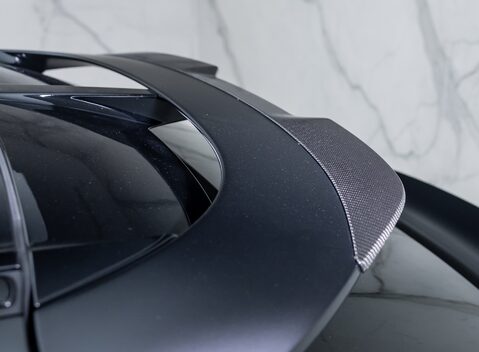 Aston Martin DBX 707 33