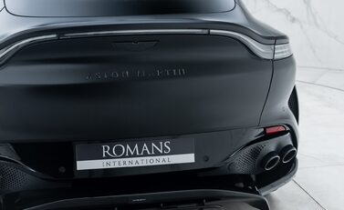 Aston Martin DBX 707 36