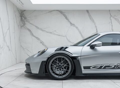 Porsche 911 GT3 RS (992) 42