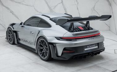 Porsche 911 GT3 RS (992) 12