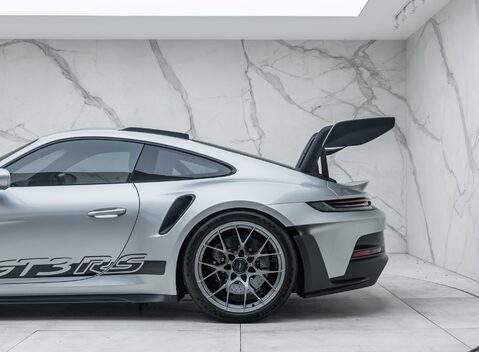 Porsche 911 GT3 RS (992) 43