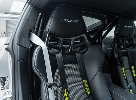Porsche 911 GT3 RS (992) 18