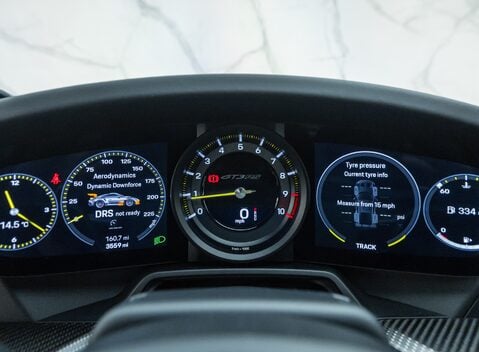 Porsche 911 GT3 RS (992) 22