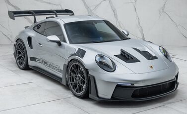Porsche 911 GT3 RS (992) 11