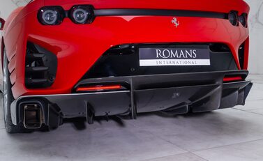 Ferrari 812 Competizione 46