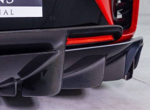 Ferrari 812 Competizione 49