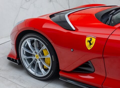 Ferrari 812 Competizione 39