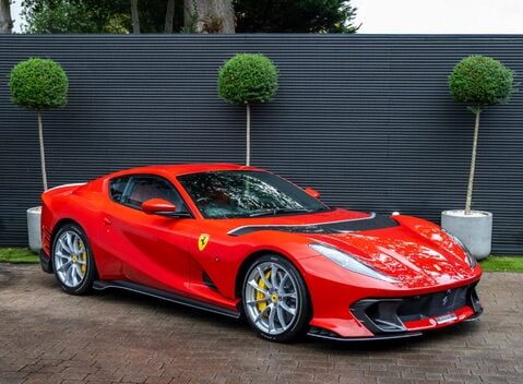 Ferrari 812 Competizione 2