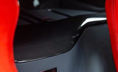 Ferrari 812 Competizione 16