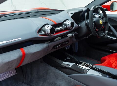 Ferrari 812 Competizione 20
